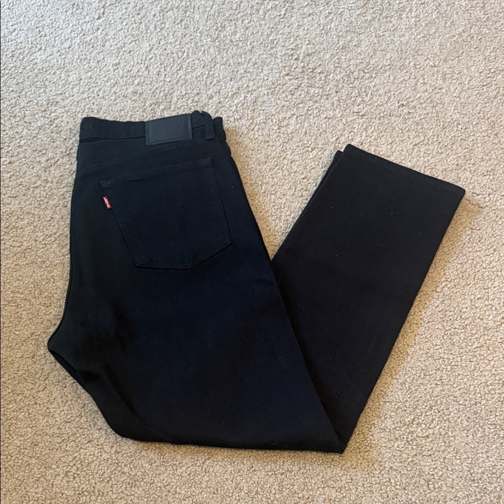 Levi’s Premium Wedgie Straight Jeans in Black